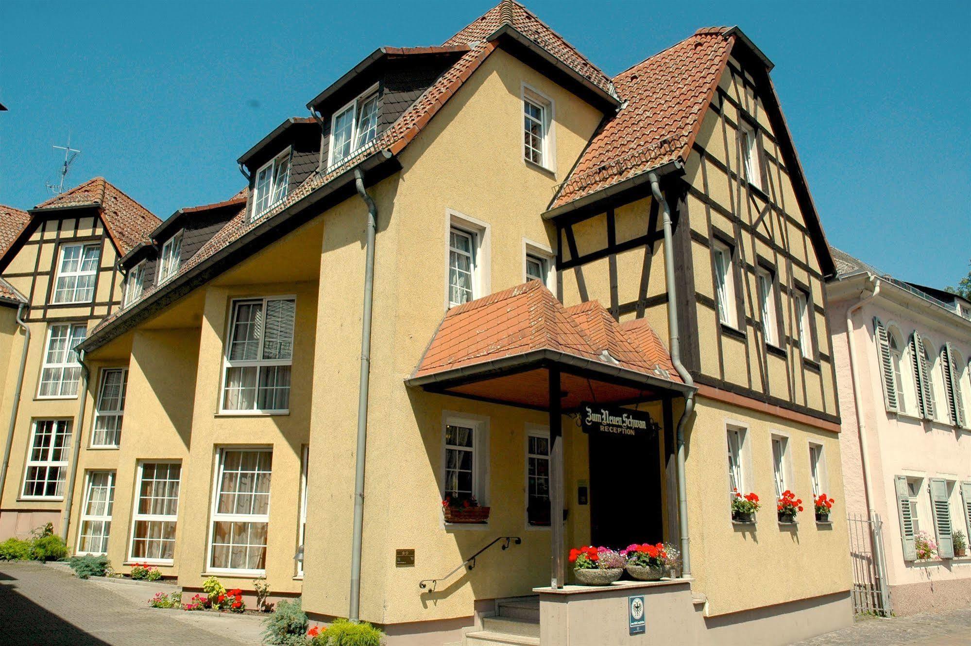 Zum Neuen Schwan Hotel Walluf Eksteriør billede