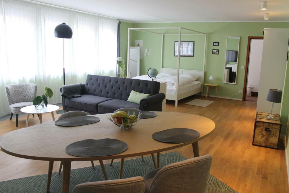 Zum Neuen Schwan Hotel Walluf Eksteriør billede