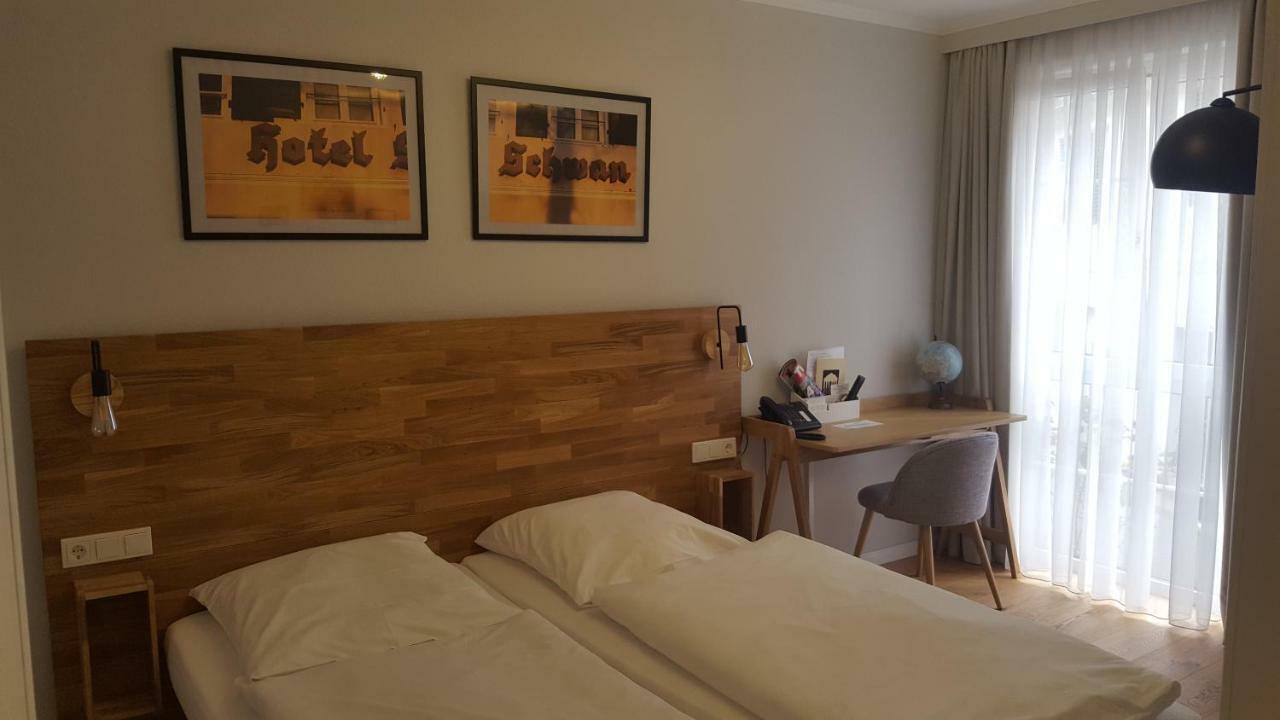 Zum Neuen Schwan Hotel Walluf Eksteriør billede