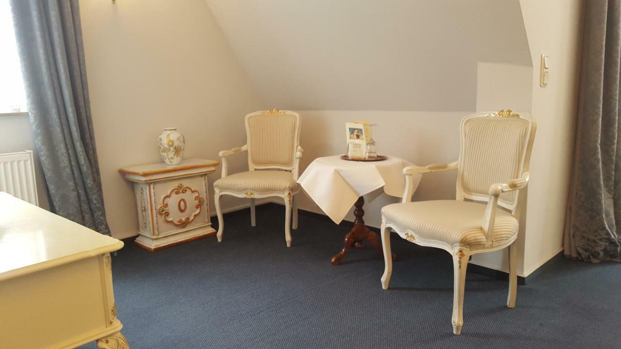 Zum Neuen Schwan Hotel Walluf Eksteriør billede
